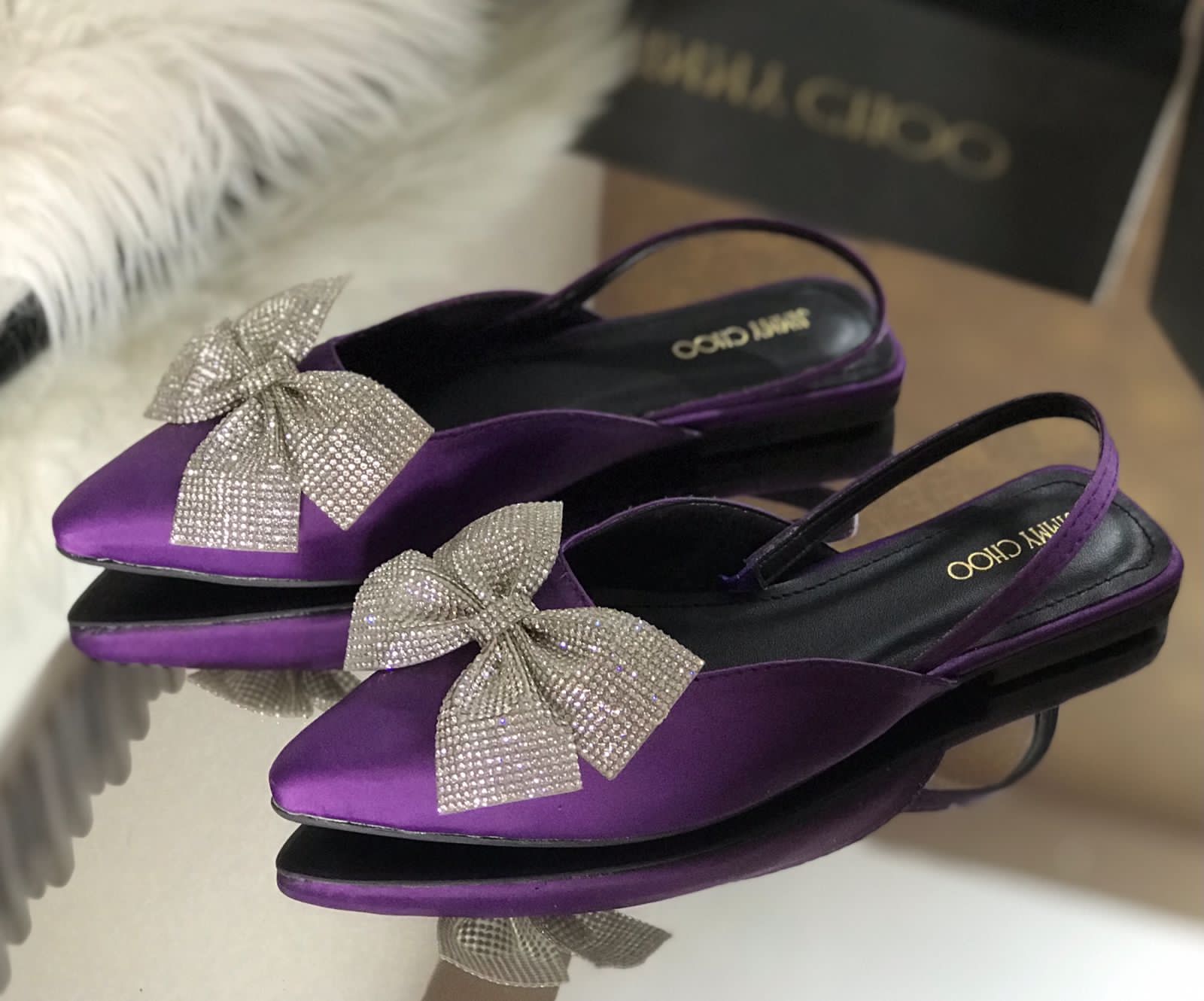 Jimmy flat with brand box