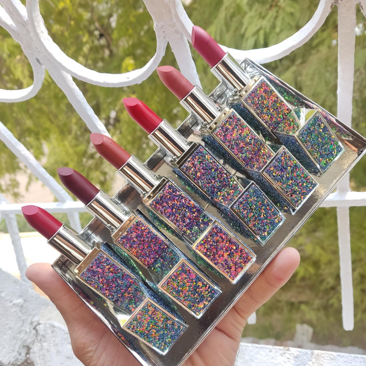 Heng Fang 6pcs Glitter Matte Finish Casing Matte Lipstick Set