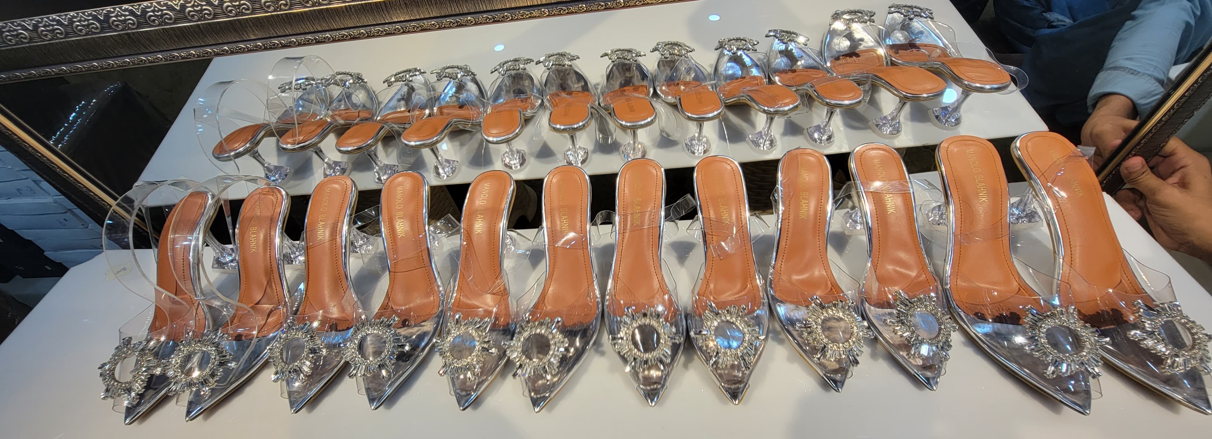 Monalo Blahnik Transferent Heels: