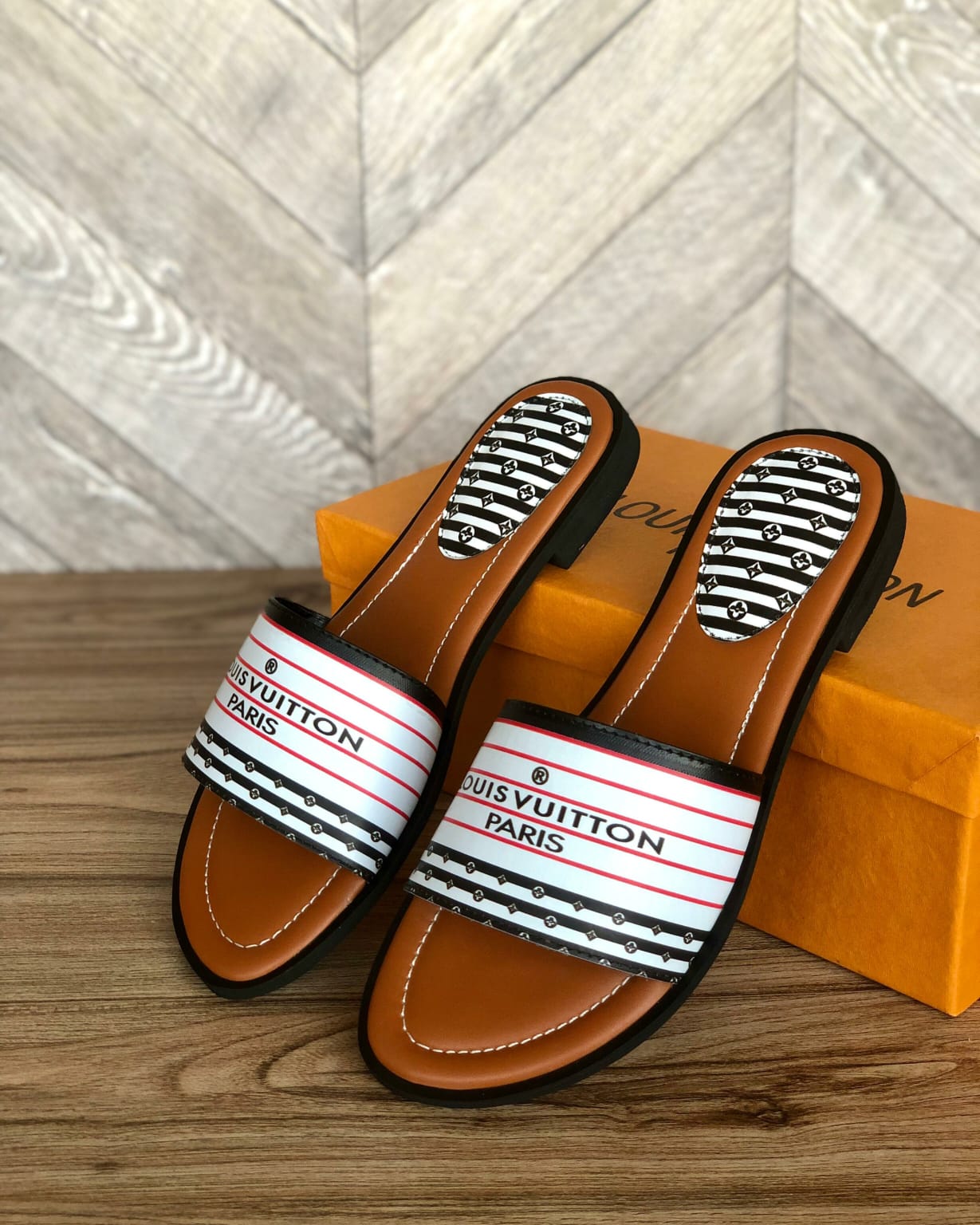 LOUISE VUITTON PARIS